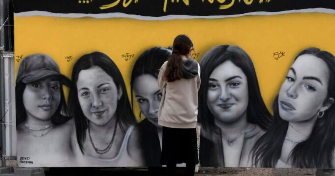 Israel, Hamas ceasefire and hostage release deal to go into effect Sunday morning though Netanyahu issues warning