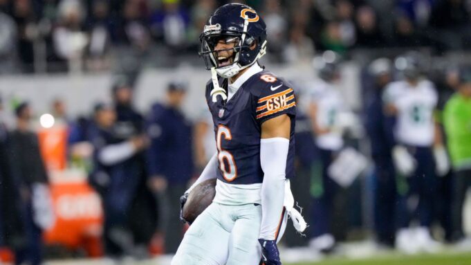 Source: Bears make Gordon highest-paid slot CB Source: Bears make Gordon highest-paid slot CB