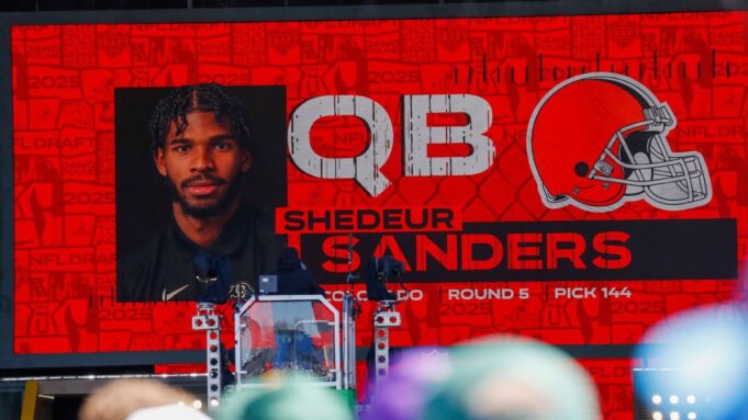 Browns’ Sanders to wear 12, like mentor Brady Browns' Sanders to wear 12, like mentor Brady