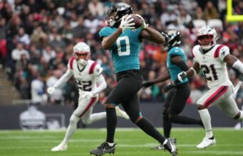 Jags release WR Davis, absorb $20.3M cap hit Jags release WR Davis, absorb $20.3M cap hit