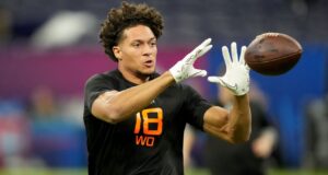 Texans rookie Higgins makes history with deal Texans rookie Higgins makes history with deal