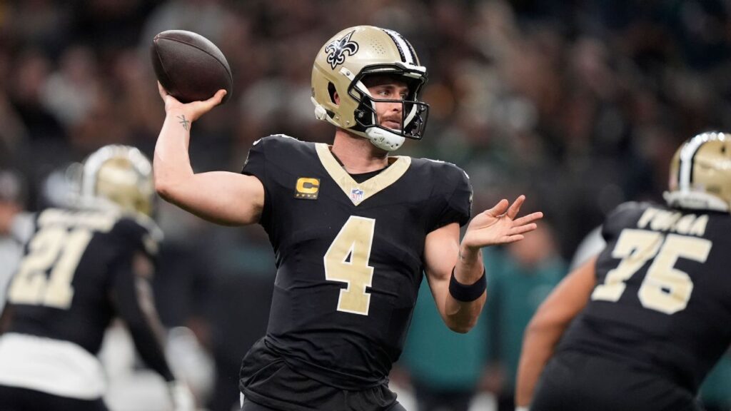 Shoulder injury forces Saints QB Carr to retire
