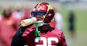 For Taylor, Commanders stint chance to ‘represent’ For Taylor, Commanders stint chance to 'represent'