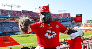 ChiefsAholic gets 32 years in Okla. for robbery ChiefsAholic gets 32 years in Okla. for robbery