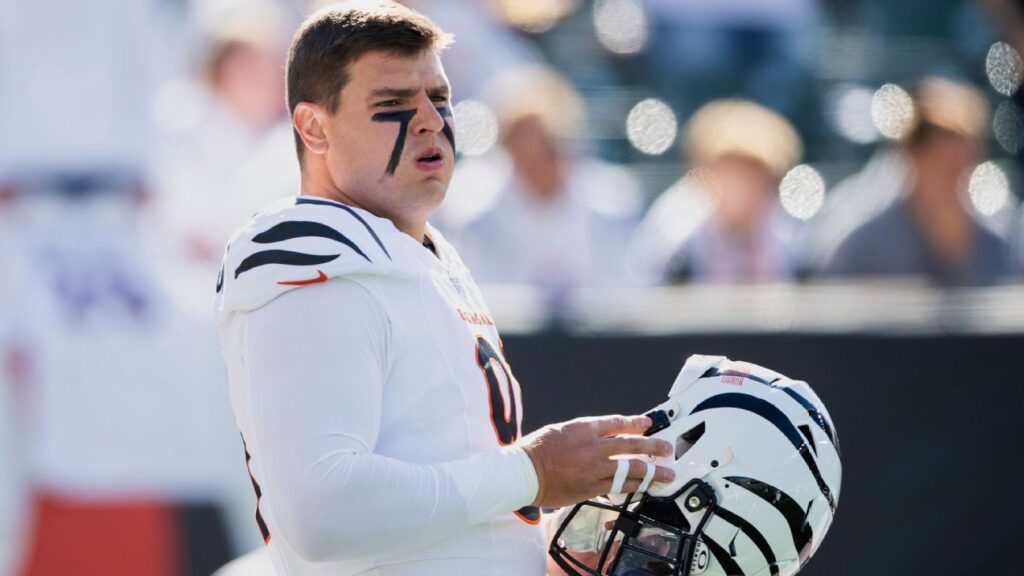 Bengals' Hendrickson: Won't play on current deal