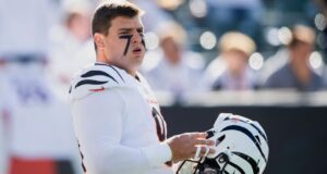 Bengals’ Hendrickson: Won’t play on current deal Bengals' Hendrickson: Won't play on current deal