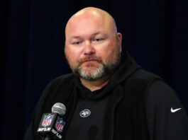 Source: Ex-Jets GM Douglas returns to Eagles