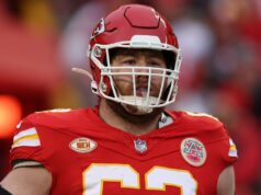 Bears, Thuney agree to 2-year contract extension Bears, Thuney agree to 2-year contract extension