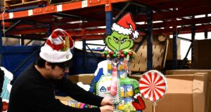 Local Food Bank Hosts Can Tree Wonderland: NY Rockin’ Christmas Edition