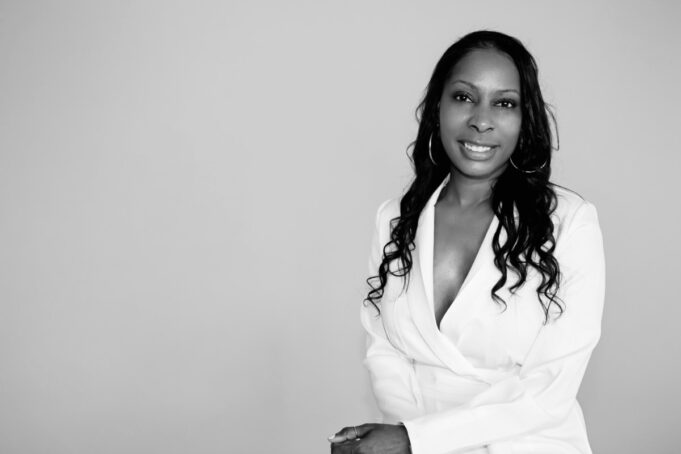 Letter to the Editor: TV Therapist Dr. Keisha Downey Shares Tips on How to Keep Holiday Stress in Check with Simple Strategies