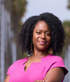 Lola_Smallwood_Cuevas