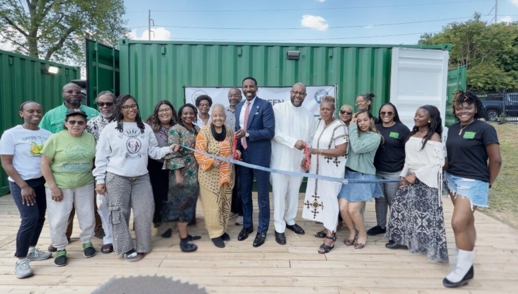 Mayor Andre Dickens Joins Grand Opening of HBCU Green Fund Resilience Hub on Earth Day in West Atlanta