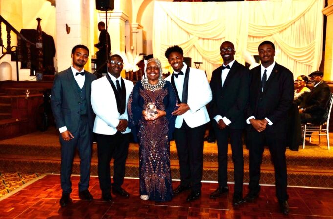 The Golden Renaissance Scholarship Gala Awarded Ten Local Legends