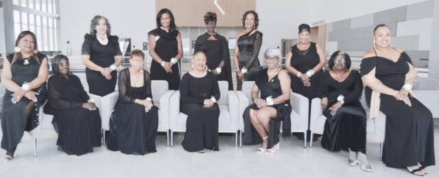 Socialite members